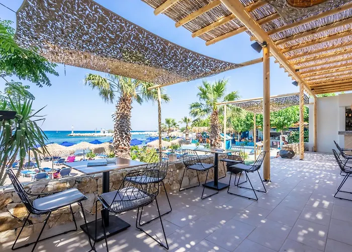 מלון Lido Star פליראקי