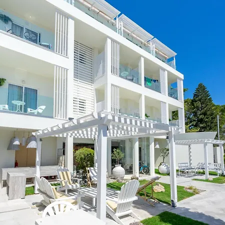 Lido Star Szálloda 3*