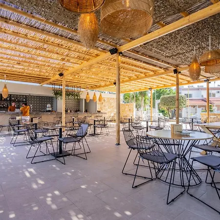 Lido Star Szálloda 3*